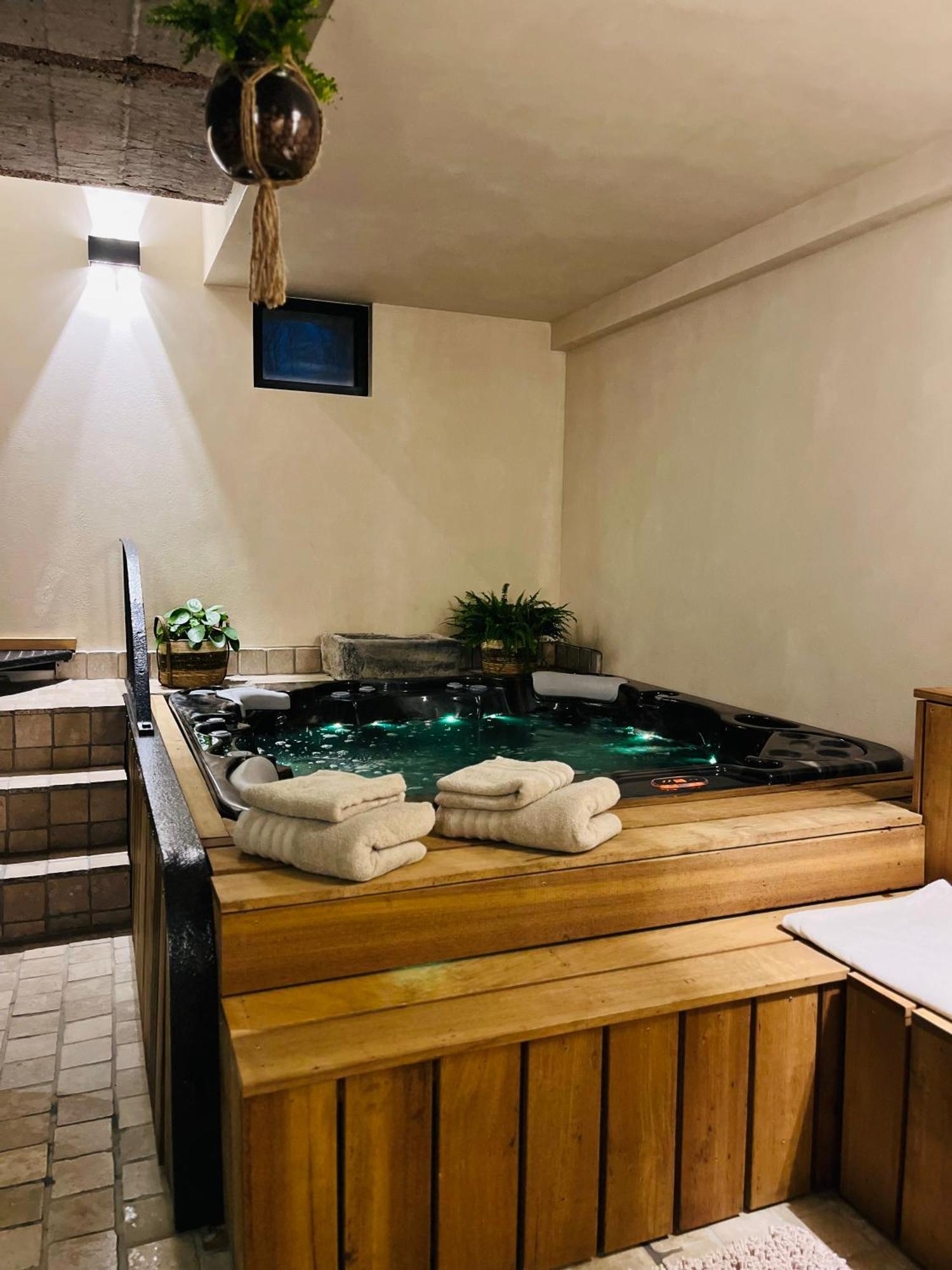 Sainghin-en-Mélantois Suite & Spa A La Ferme 1802 מראה חיצוני תמונה